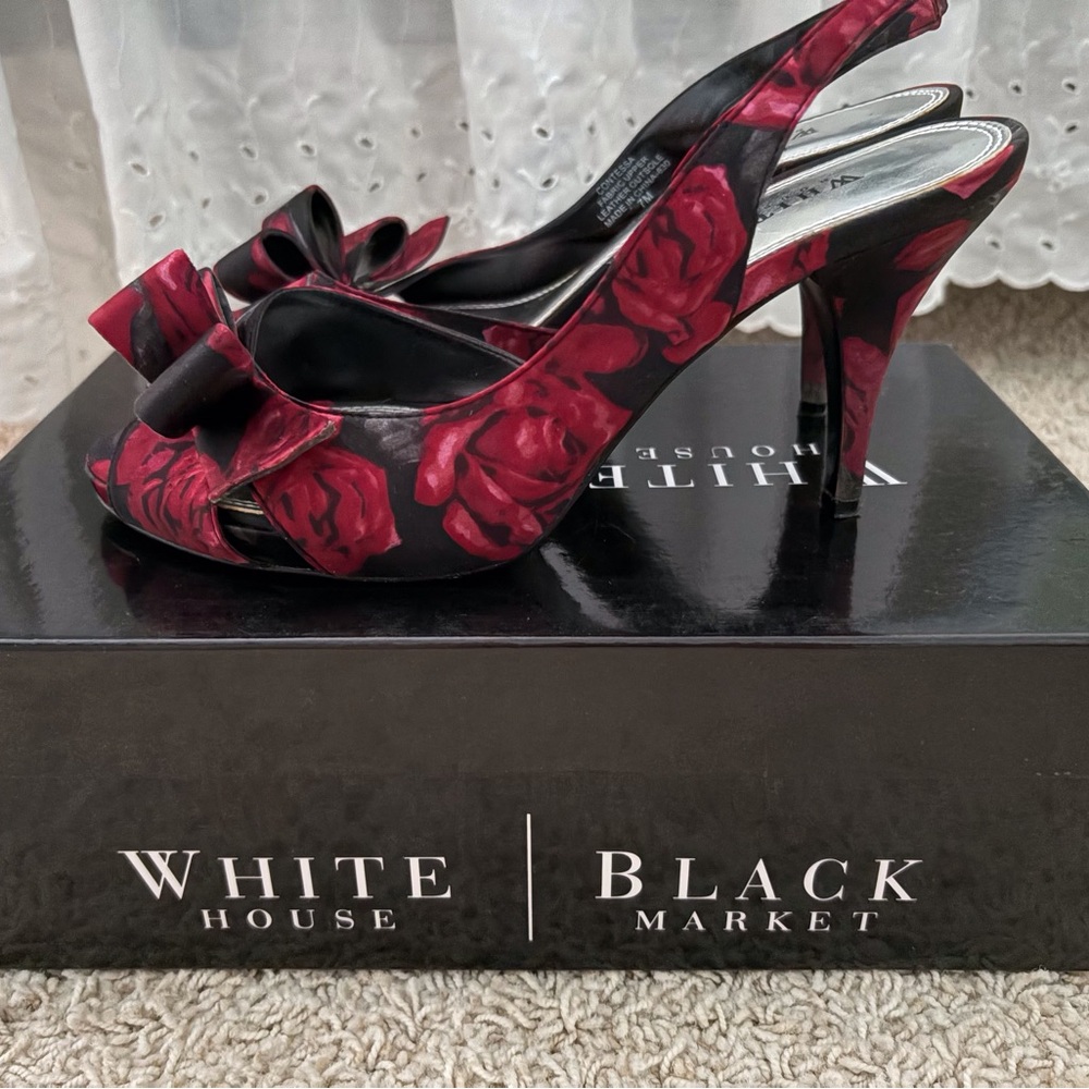 White House Black Market Red and Black Heels with Bow Detail - Picture 3 of 3